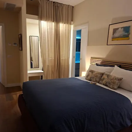 Bed & Breakfast La Dimora Dell'arte 4*